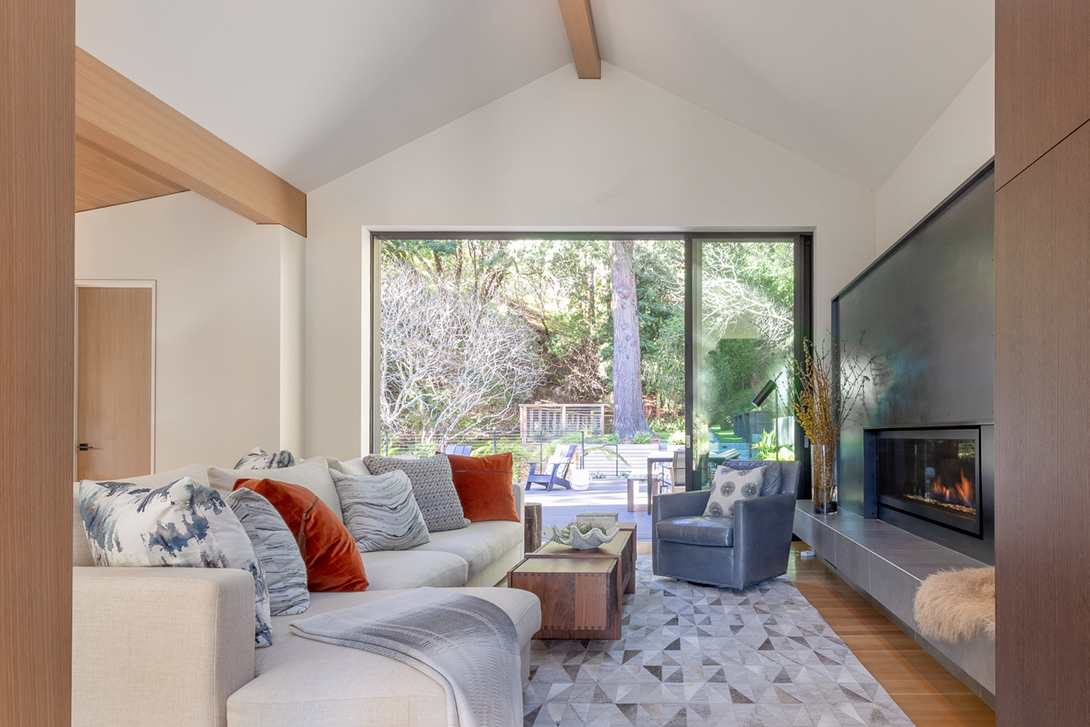 Architect Chris Parlette created a new family room