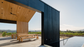 Architect Daniel Piechota’s barn-like winery design and tasting room for Silver Oak Winery
