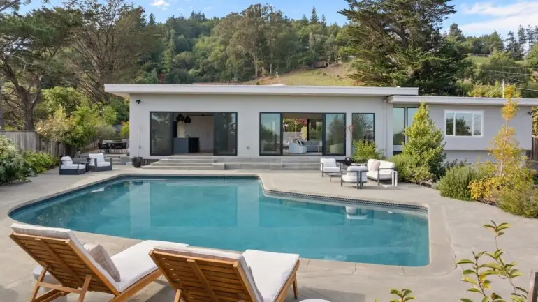 929 Meadowsweet Drive, Corte Madera