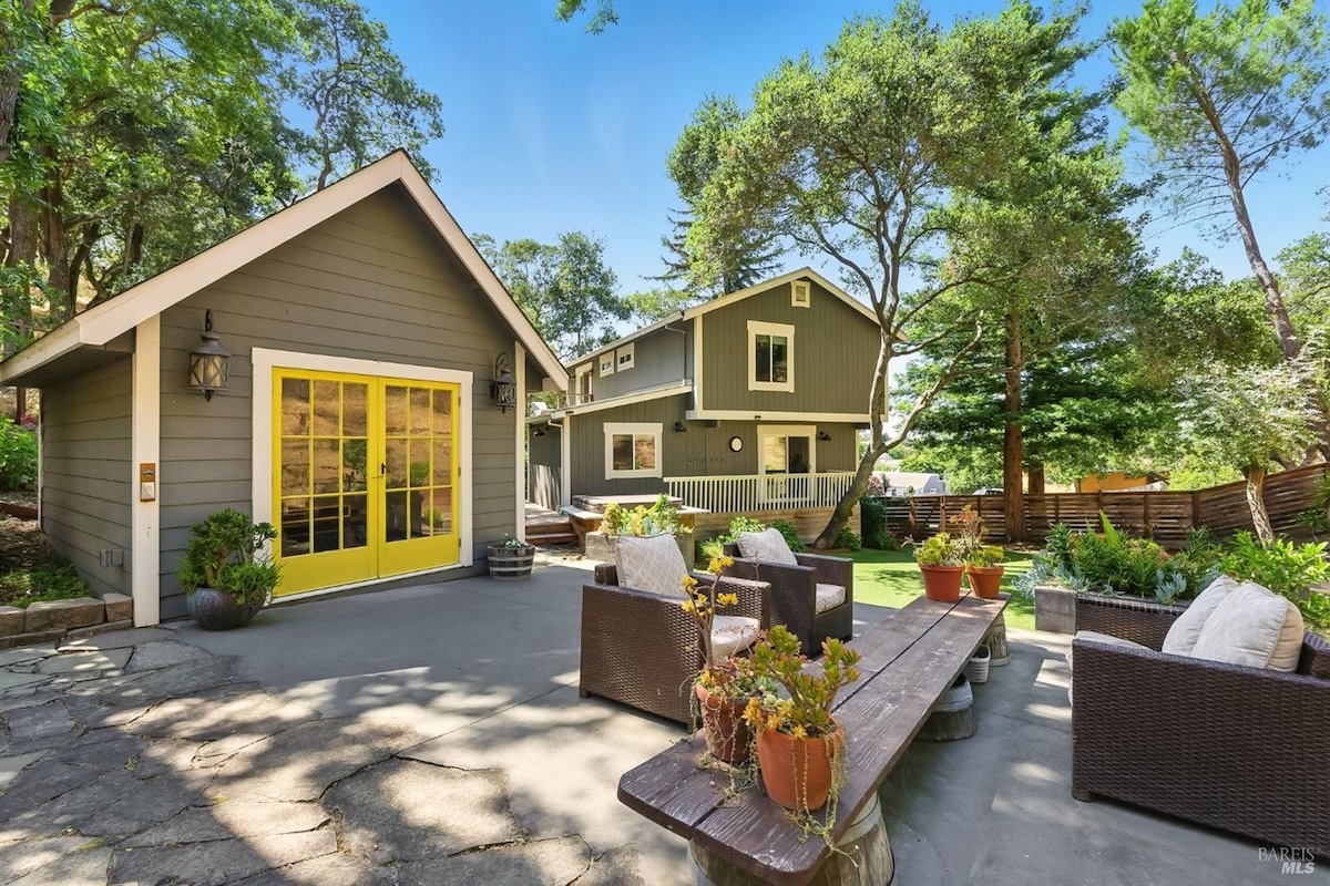 50 Circe Ct, Novato