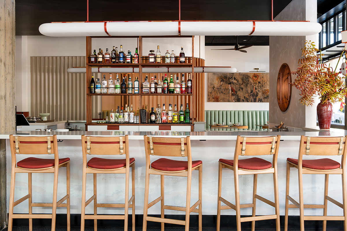 The Happy Crane - The Bar