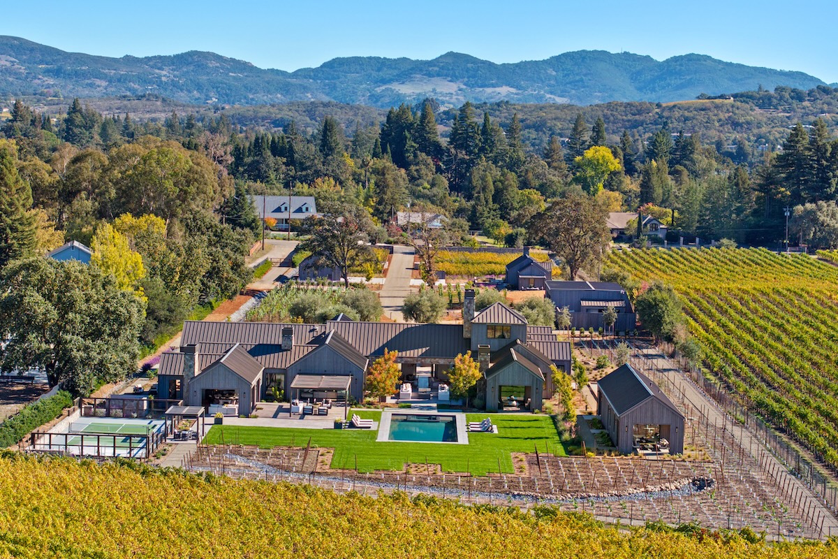 1590 McKinley Road, Napa