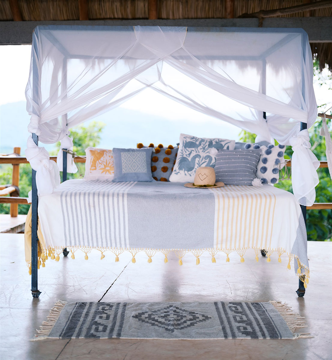 The ultimate perch for naps; with 360 degree views of jungle to the east and ocean to the west. 