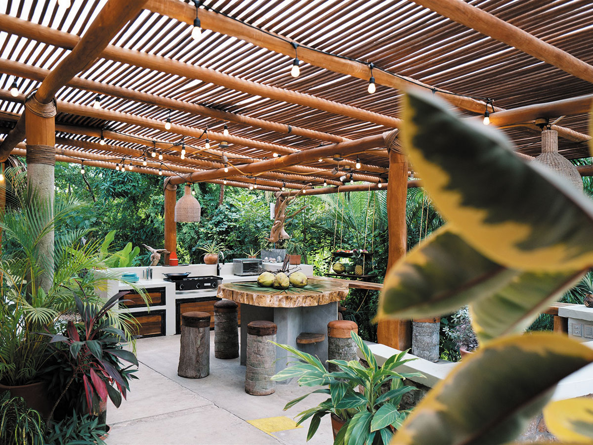 The Octopus’s Garden, the kitchen next to the pool